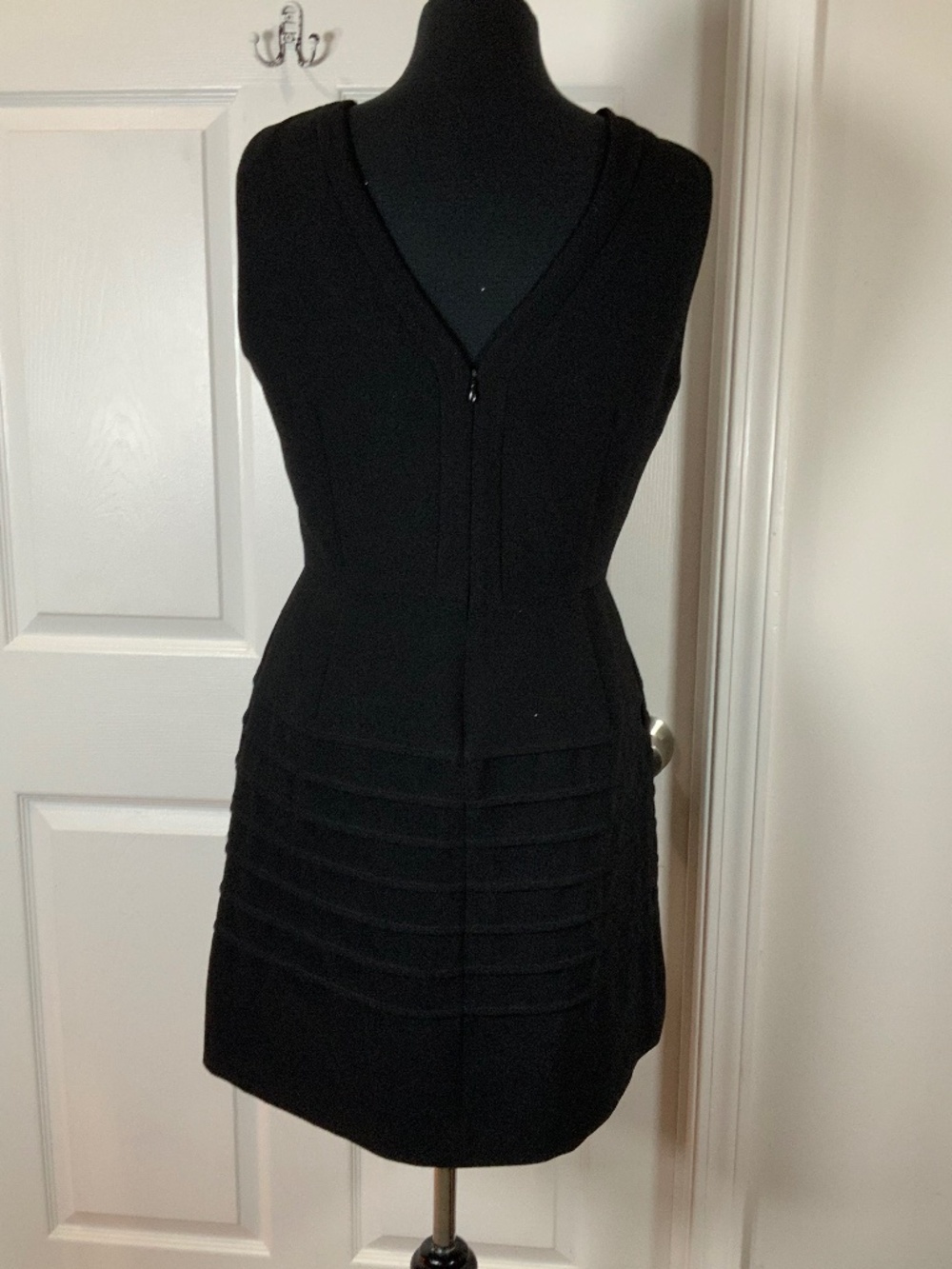 Madewell Black Sleeveless Utility Shift Mini Dress Pockets Minimalist Size 10 - Picture 5 of 10